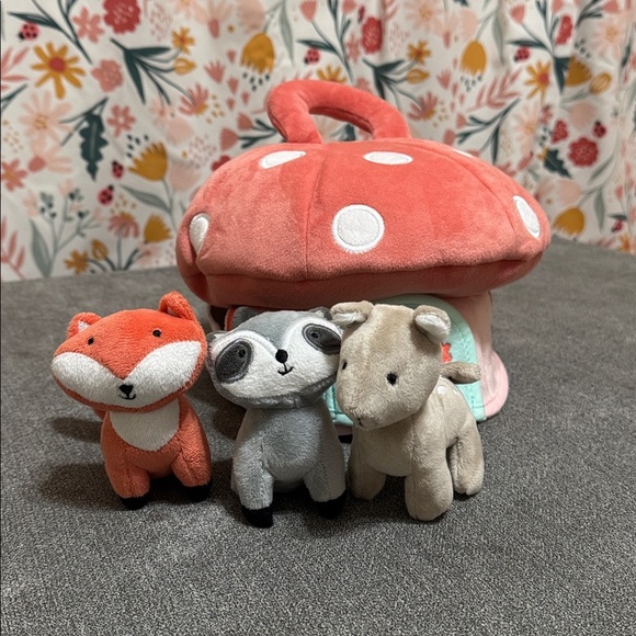 Lambs & Ivy Interactive Plush Mushroom House with Stuffed Animal Toys - Picture 3 of 5